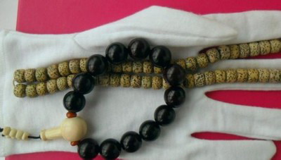 小叶紫檀佛珠手串如何盘玩和保养,贡木手串108颗如何盘玩与保养