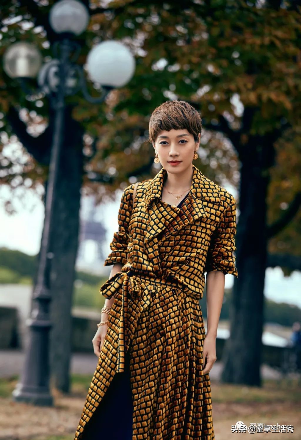 凯特王妃梅根穿衣搭配,凯特王妃和梅根穿衣打扮秋冬