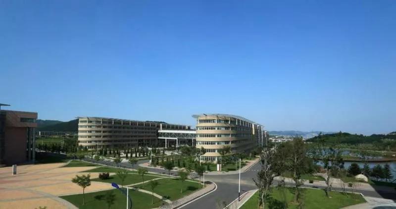 辽宁省高校(三十二)大连外国语大学