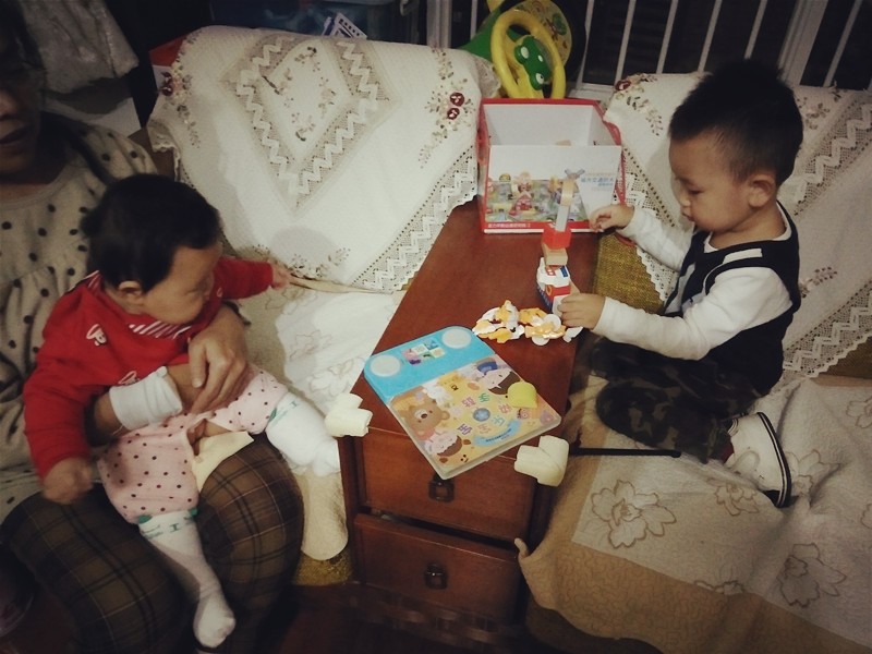 锻炼专注力的玩具,玩具太多会影响孩子的专注力