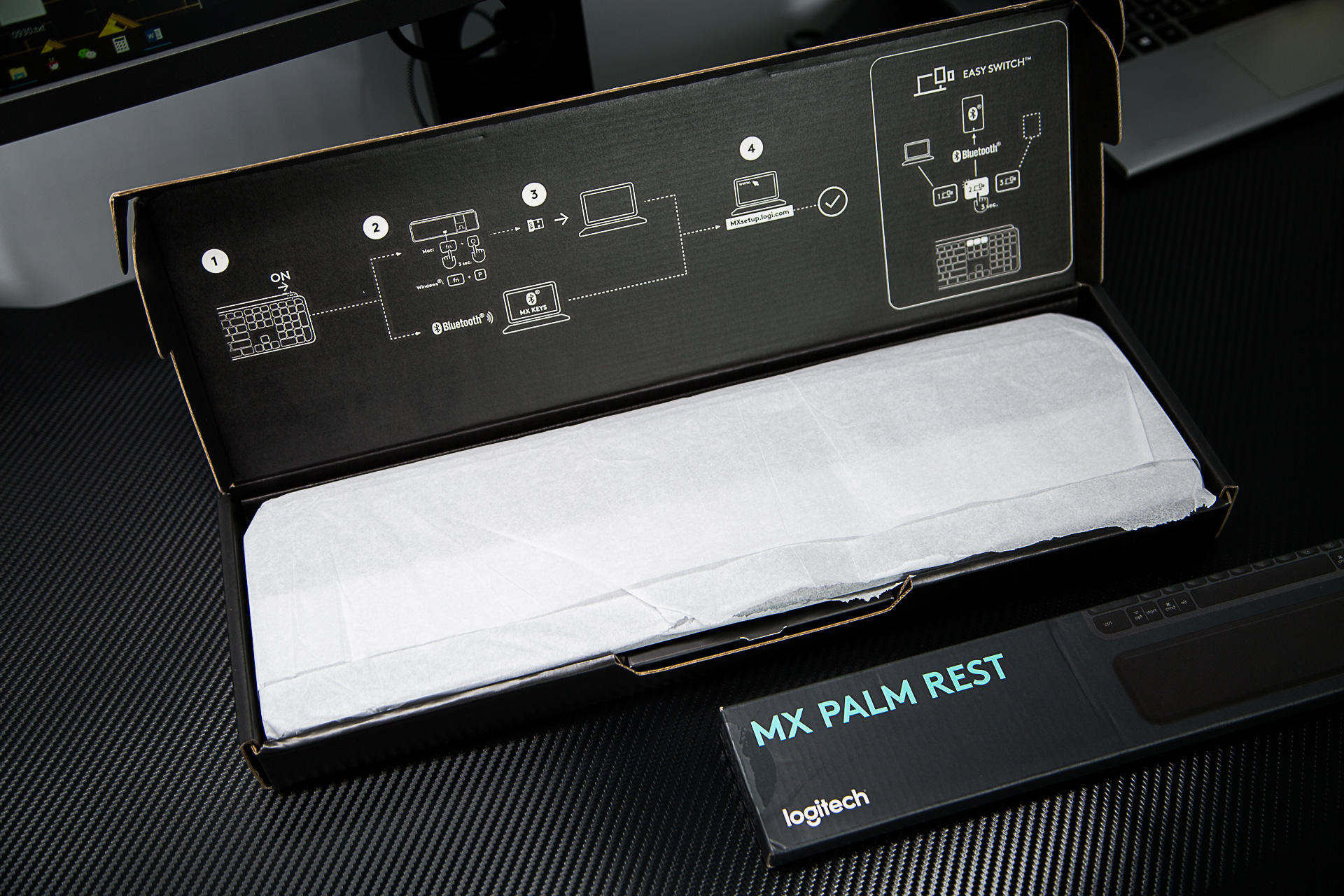 罗技mxmaster2s和3,罗技MXKeys无线键盘