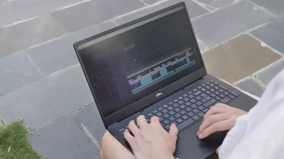 灵越70009750h,灵越7000评测13.3拆解