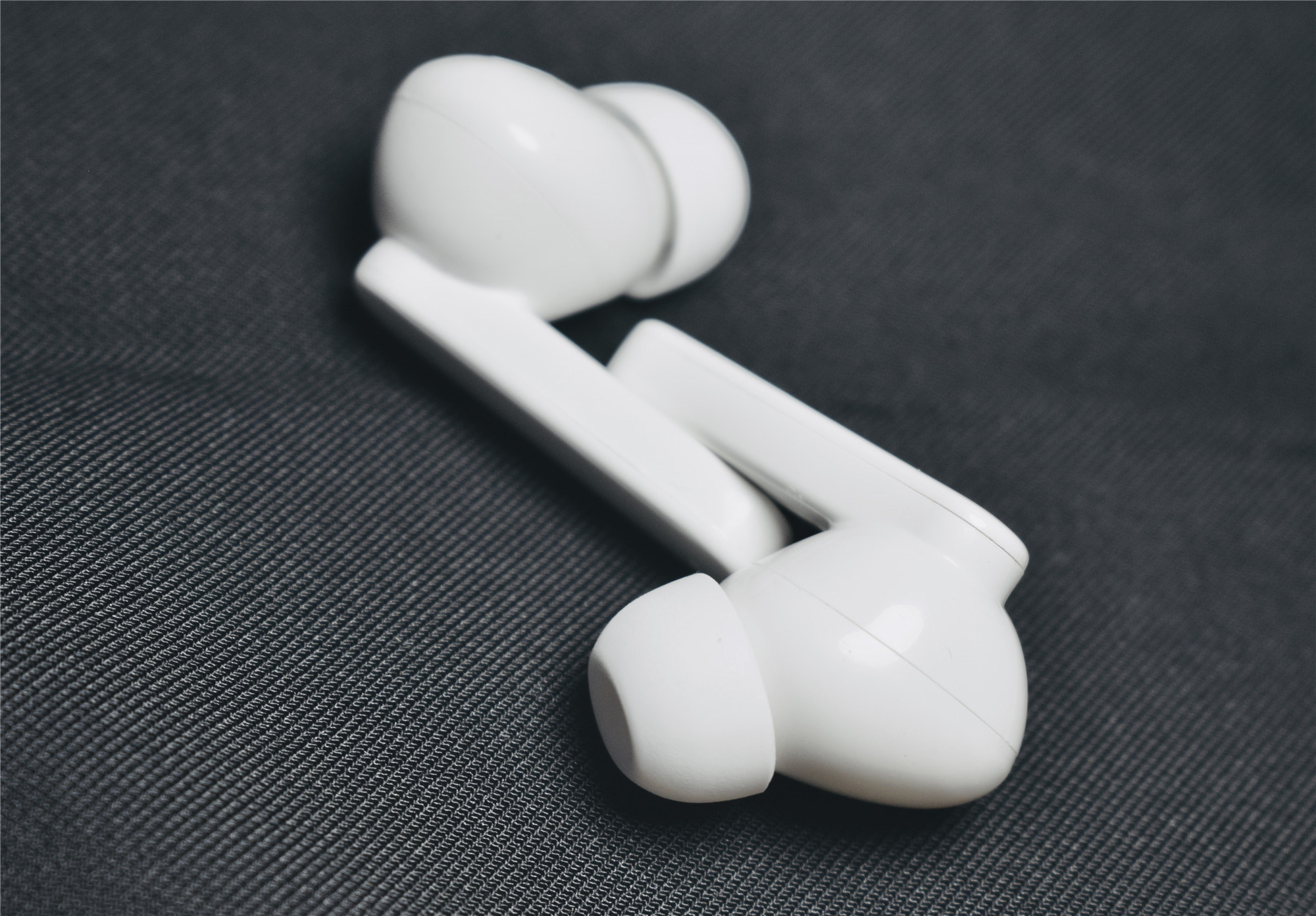 remax睿量tws-30测评,remax睿量tws-10i测评