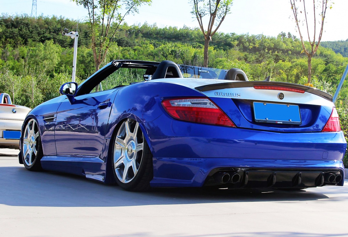 换上劳斯莱斯轮毂的巴博斯26SC,全身散发出高贵的气质