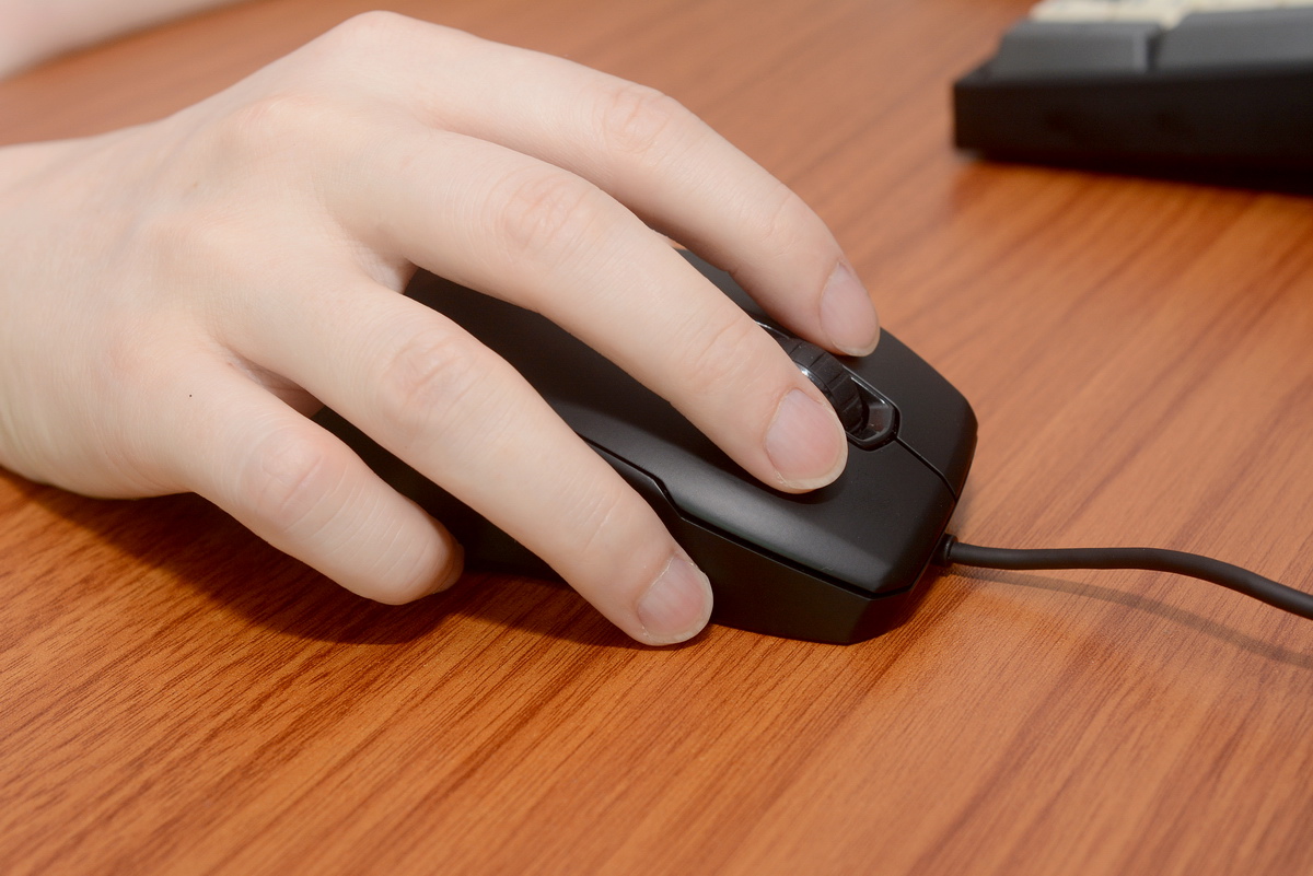 弃繁从简专注电竞，冰豹KONEPURESE详细体验