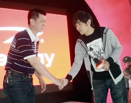 德尔惠是怎么倒下的,德尔惠洗衣机