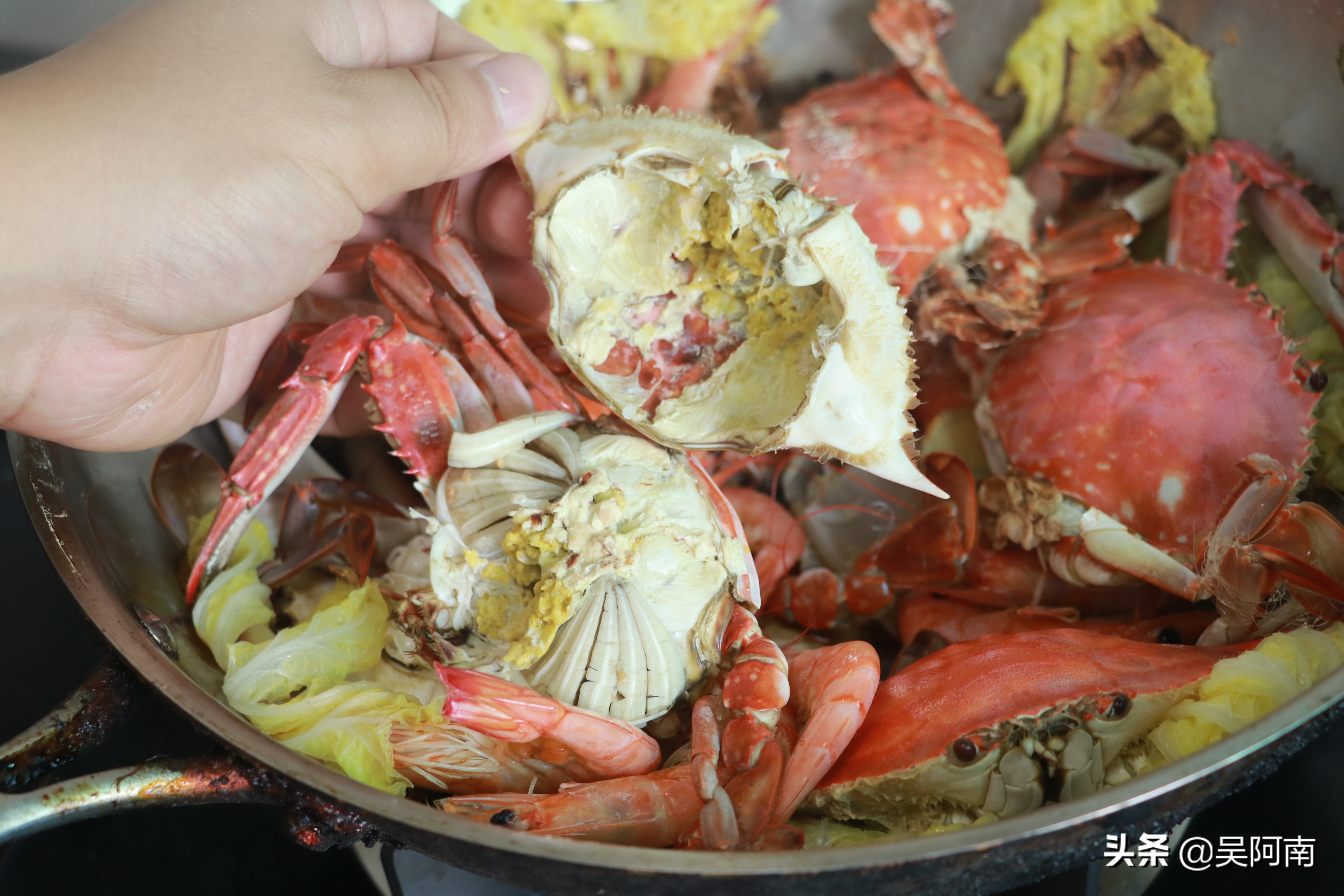 什么时候的螃蟹最肥美,教你挑选螃蟹的8个技巧