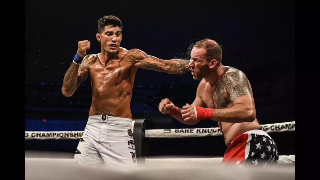 浠庨粦鎷冲埌涓栫晫鎷崇帇灏忚,浼犳榛戞嫵