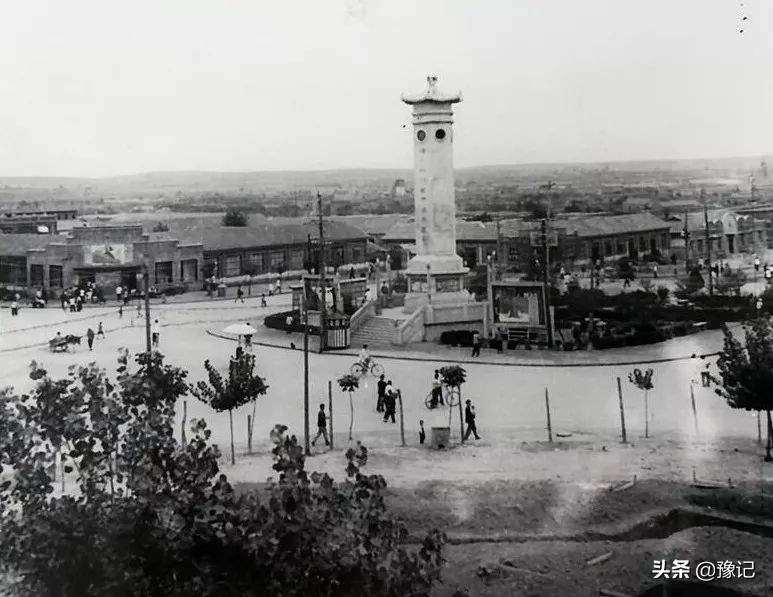 和我在街头走一走,和我在郑州的街头走一走歌曲完整