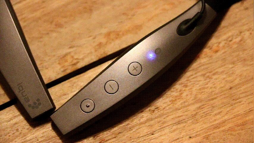 运动时怎么可以没有音乐!iquaG38耳机颜值和音质就很不错