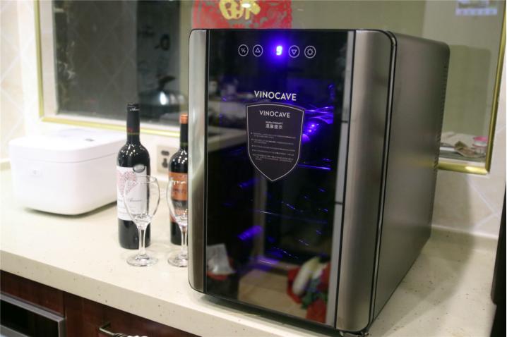 红酒恒温酒柜推荐,葡萄酒酒柜推荐
