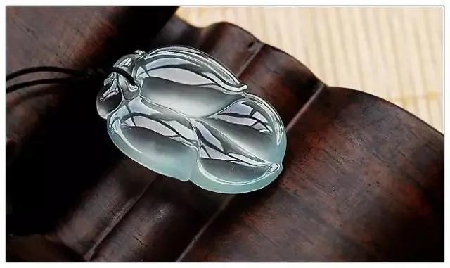 翡翠貔貅的寓意和佩戴技巧,翡翠玉貔貅知识