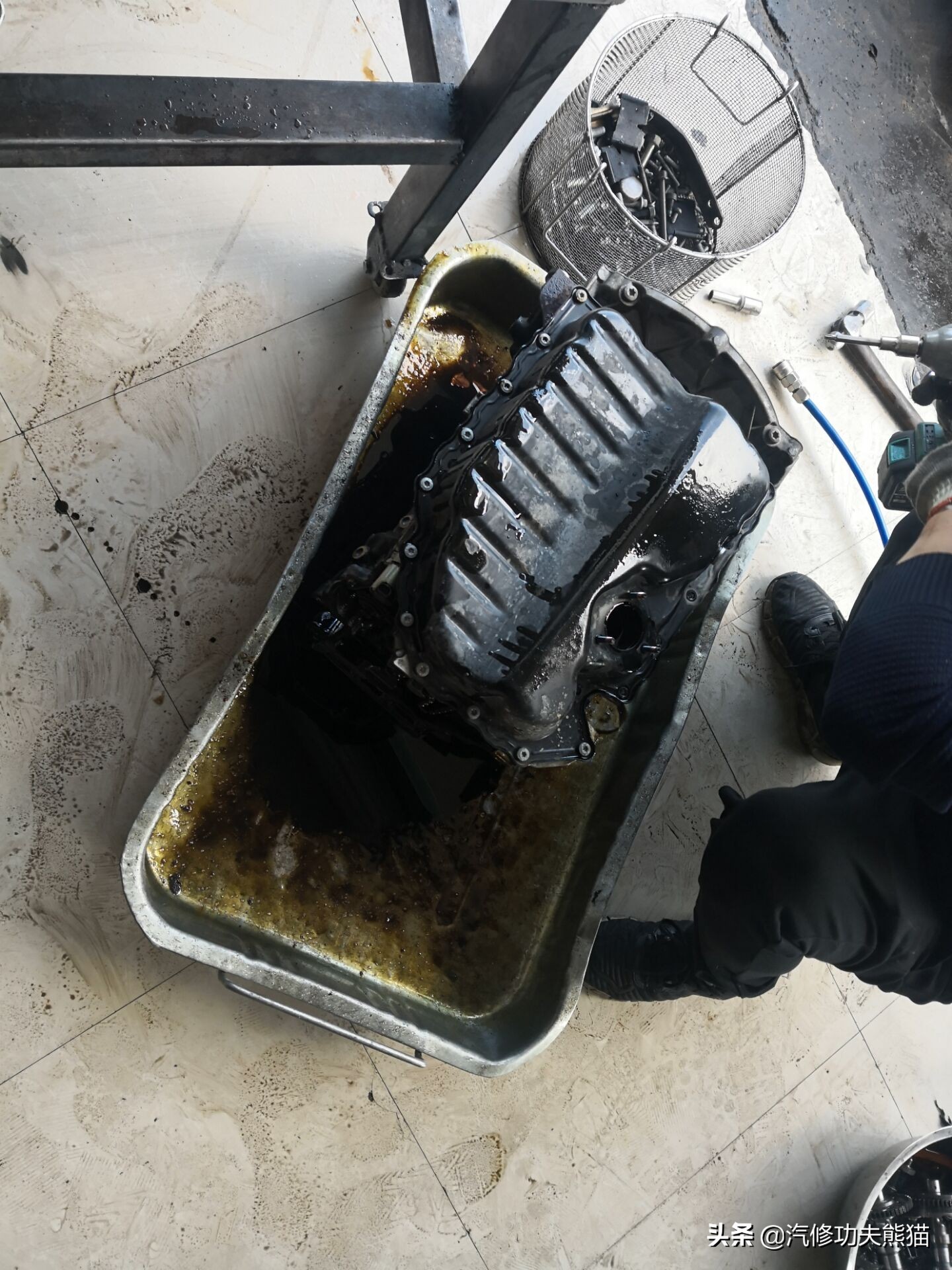 斯柯达烧机油是免拆治理还是大修,斯柯达昊锐烧机油大修