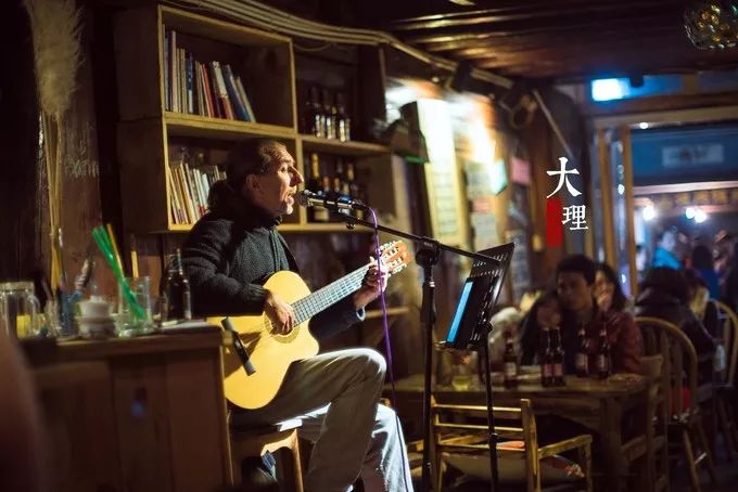 等一个人陪我去大理旅行,如果生活不如意不如一起去大理