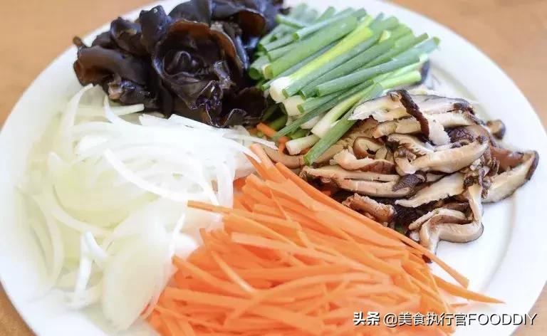 离不开泡菜的韩国人,韩国泡菜离不开我们国家完整视频