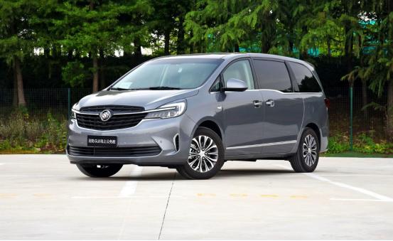 中型别克君威2.0t落地价,别克君威2021款552t精英真实油耗