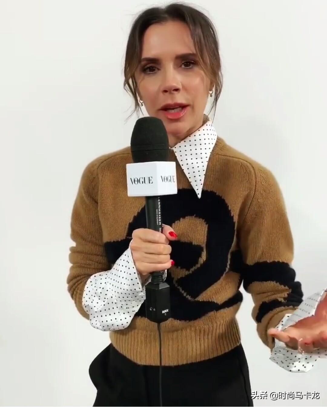 贝克汉姆新发型,贝克汉姆最新的发型