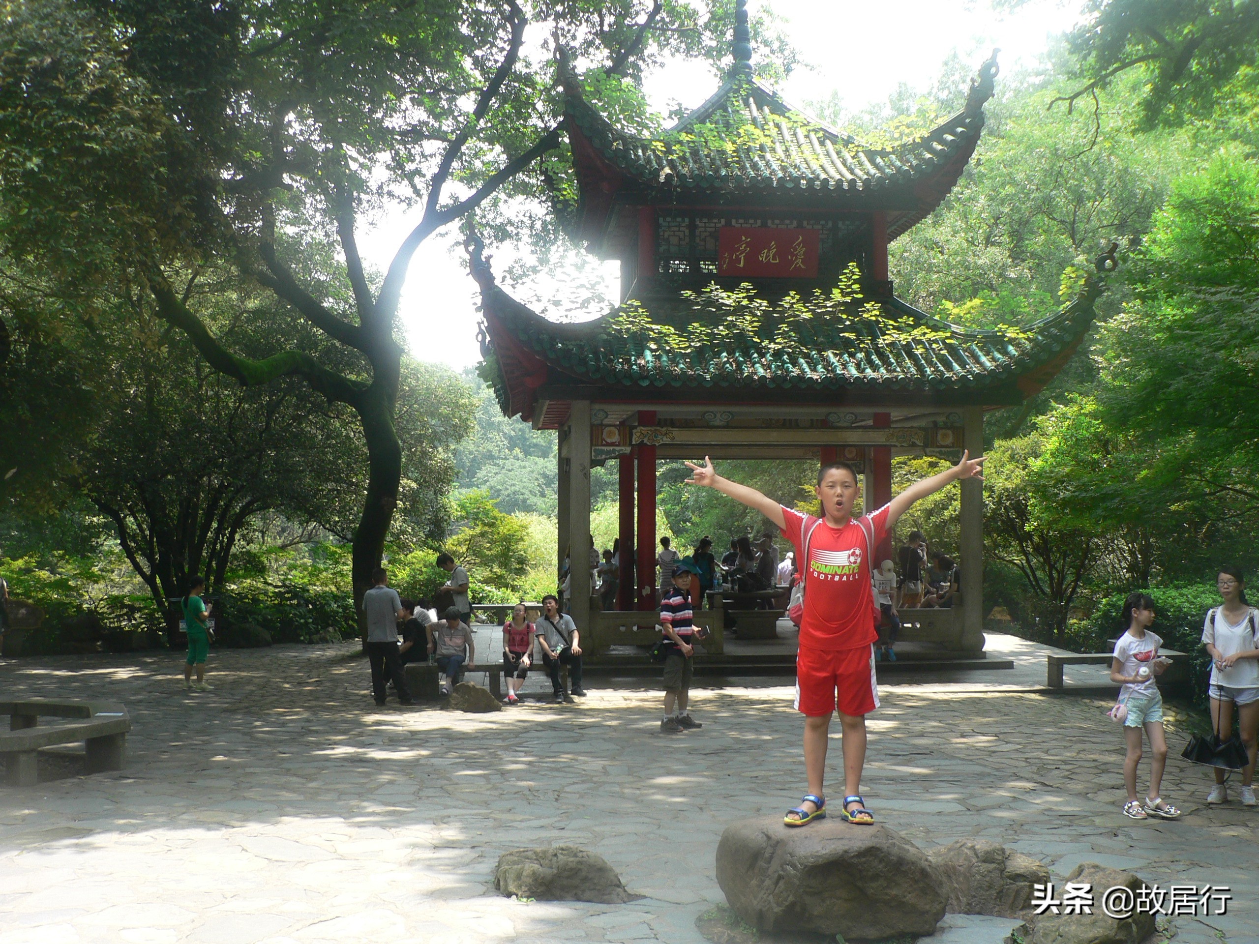 岳麓山爱晚亭视频,岳麓山爱晚亭诗词