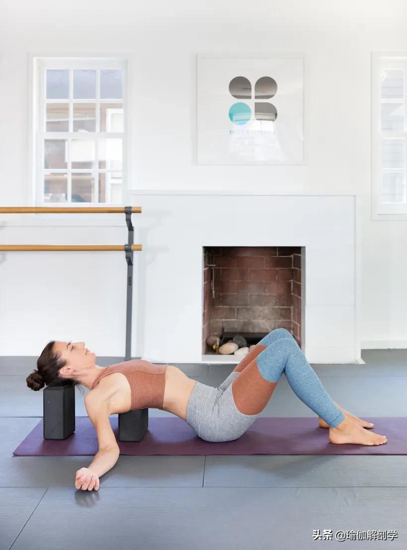 12个改善体态的瑜伽动作,12个瑜伽动作提升气质开肩