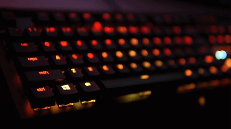 雷蛇黑寡妇蜘蛛v3绿轴rgb机械键盘,雷蛇黑寡妇蜘蛛v3粉晶绿轴键盘