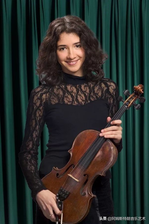 查尔斯给女王过生日,查尔斯国王生日哈里王子送祝福