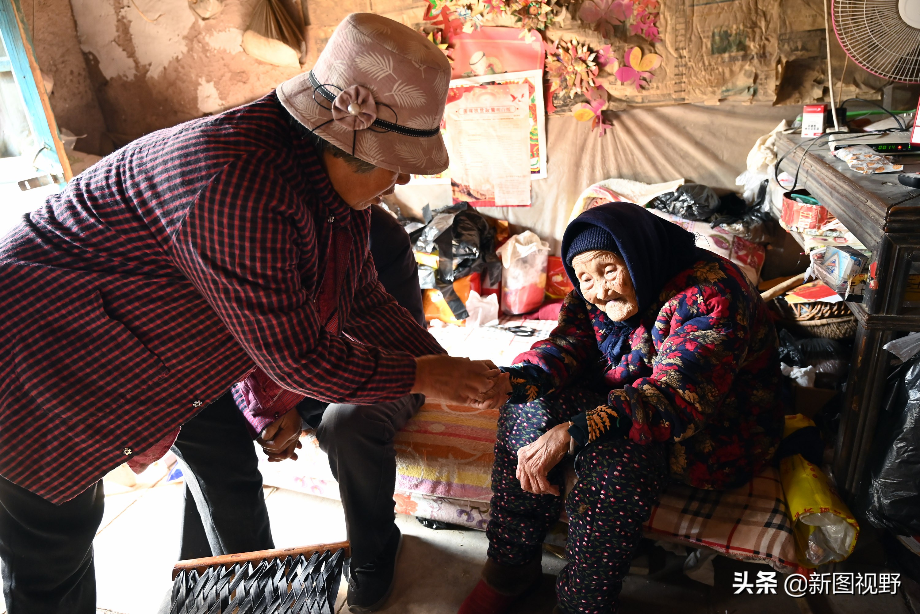 104岁老人，脾气很特别，会用土方免费治病，60多年治愈患者无数