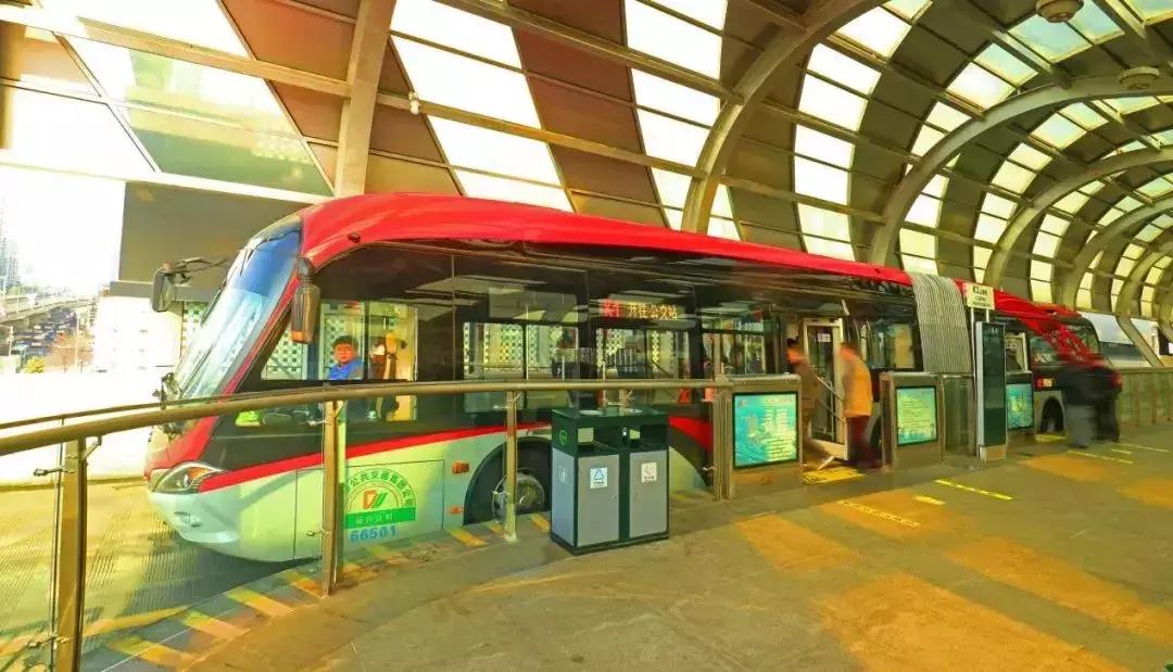 成都52路公交路线,快速公交51路