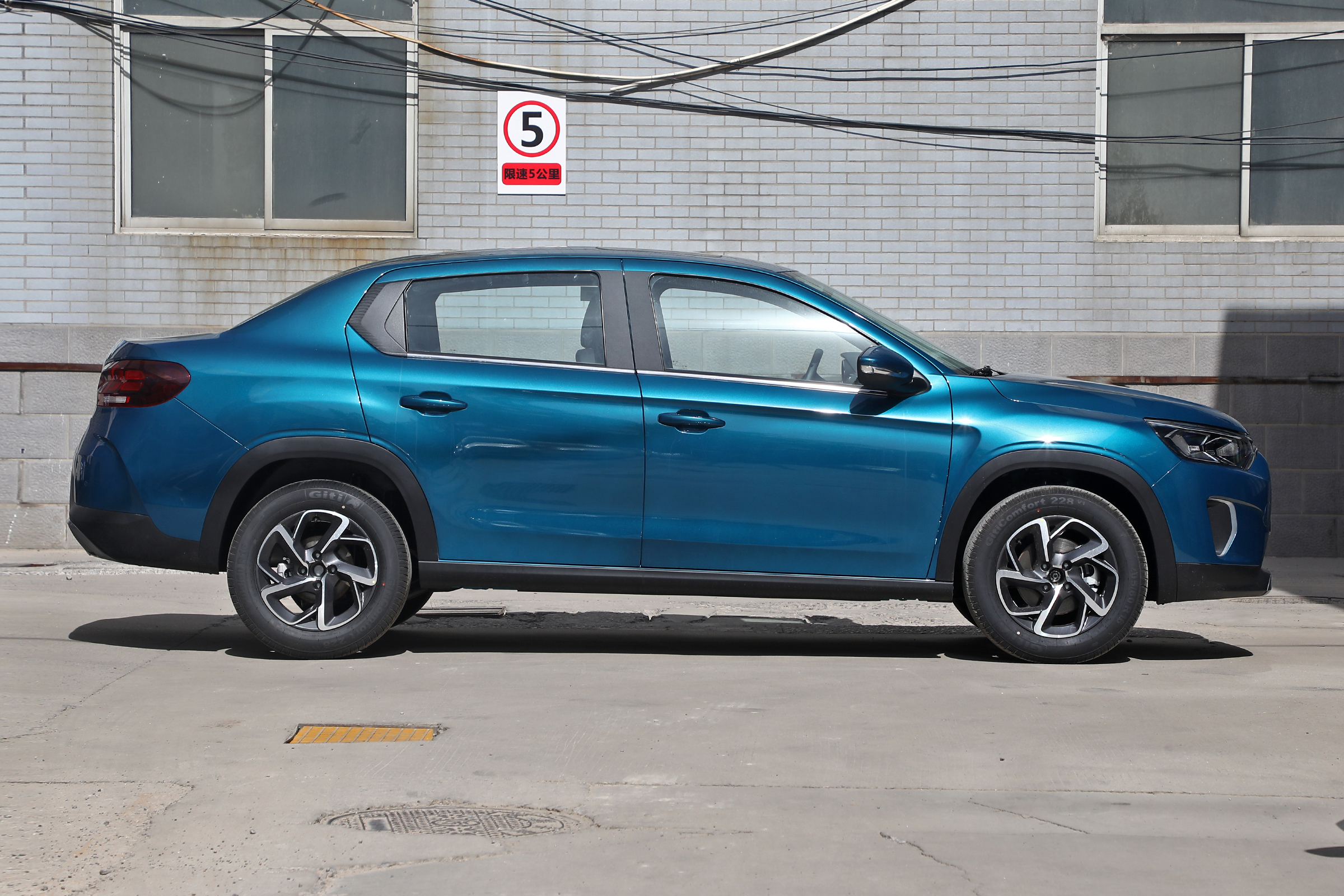 雪铁龙c3xr体验,雪铁龙c3l的优缺点是什么