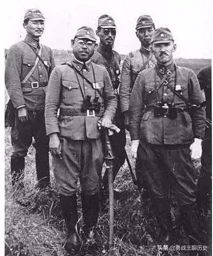 为什么日本海军望远镜下有白布,望远镜军用日本