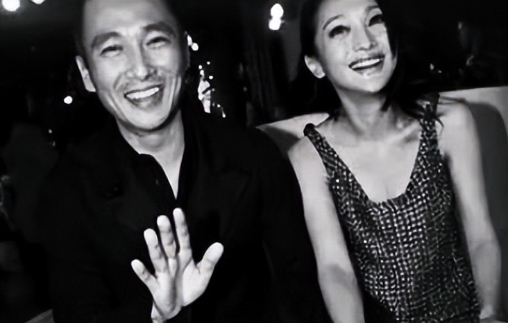 周迅年轻时做模特的油画,周迅的少女时代油画原图