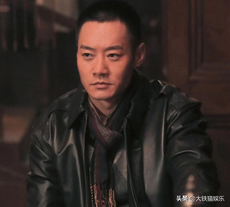 《雪豹》12年后男主凉了,女主退圈当霸总,“关系户”逆袭成顶流