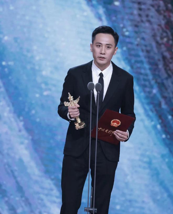 刘烨酗酒场面,刘烨酗酒成瘾是什么原因