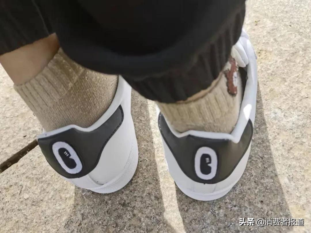 阿迪达斯举报造假鞋,阿迪达斯推出三叶草是真的吗