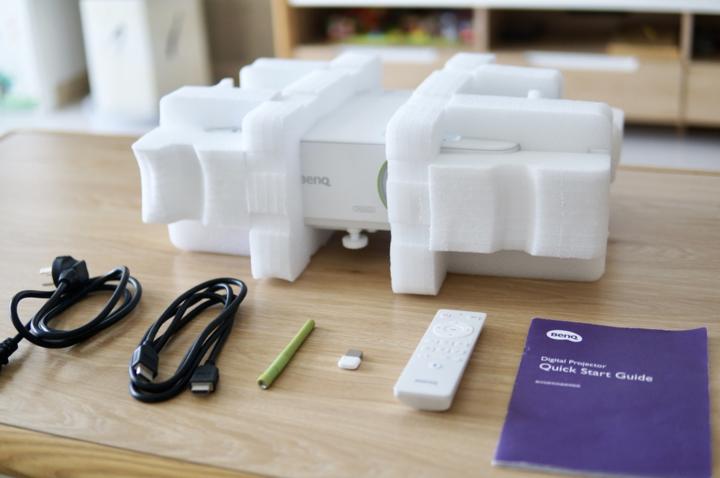 明基e592智能投影仪,明基e562投影仪