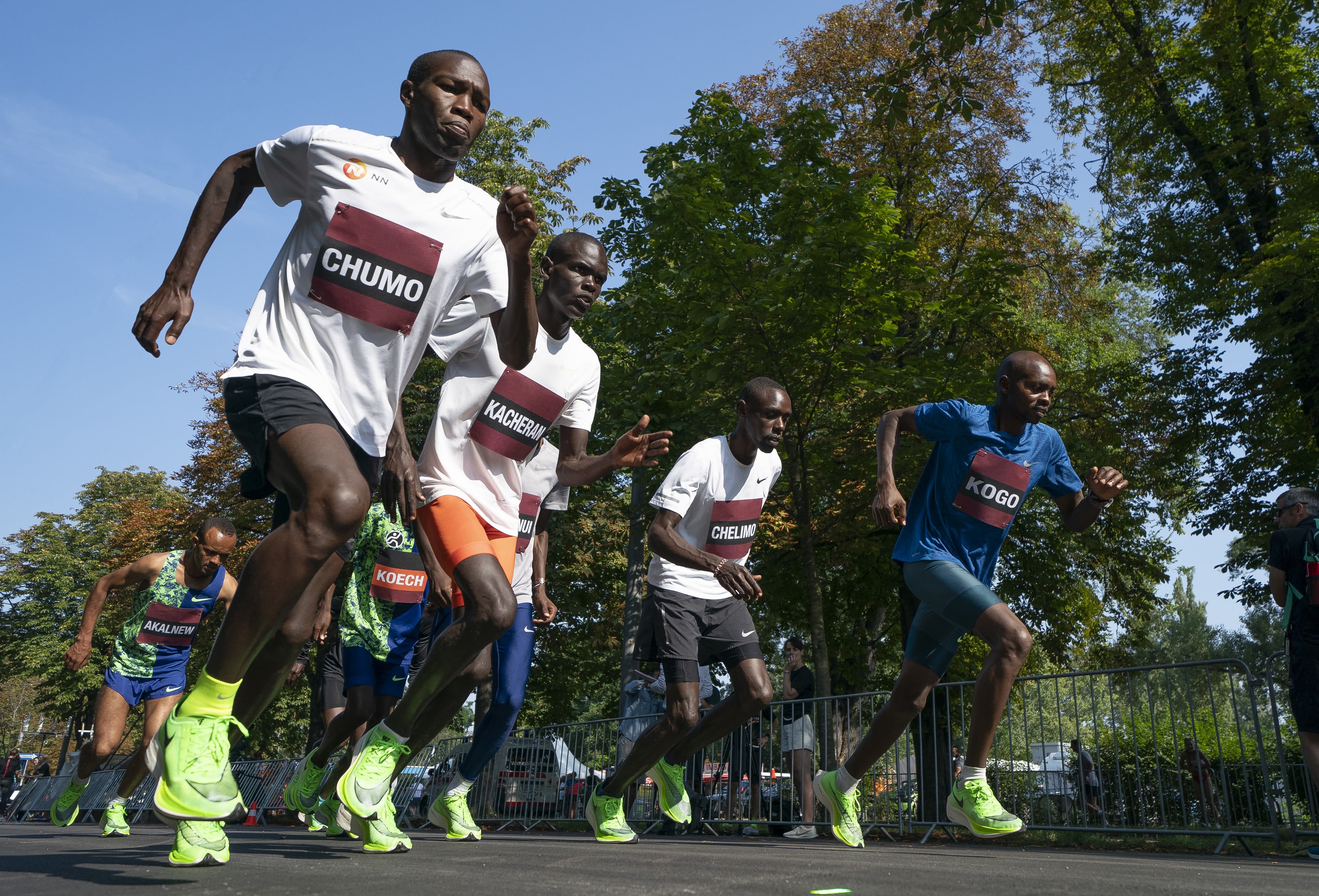 当我们讨论NIKE，我们在讨论什么？