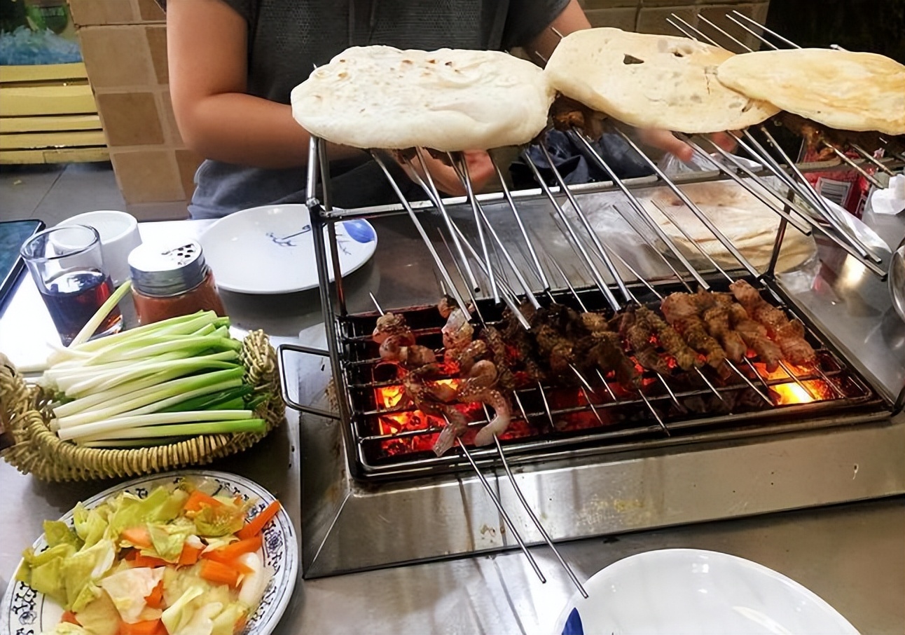 淄博“杀”疯了，挣到口袋里的钱，竟然主动“吐”了出来