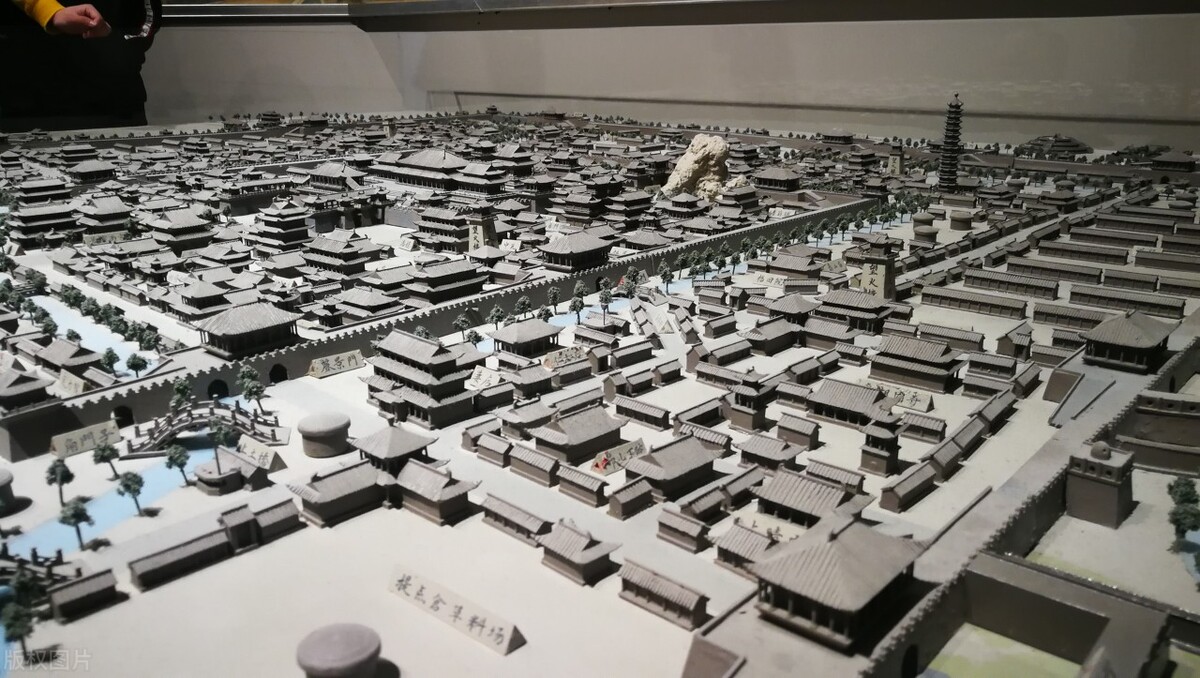 万般皆下品惟有读书高是从何时开始的？