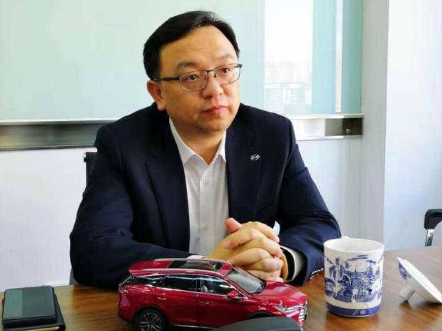 王传福父母双亡,王传福15岁成孤儿