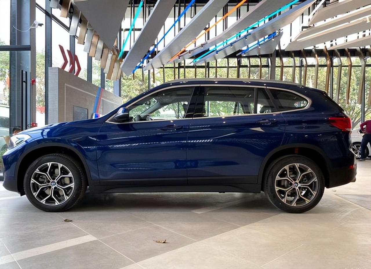 开完奥迪q3,开奥迪q3回村的反应