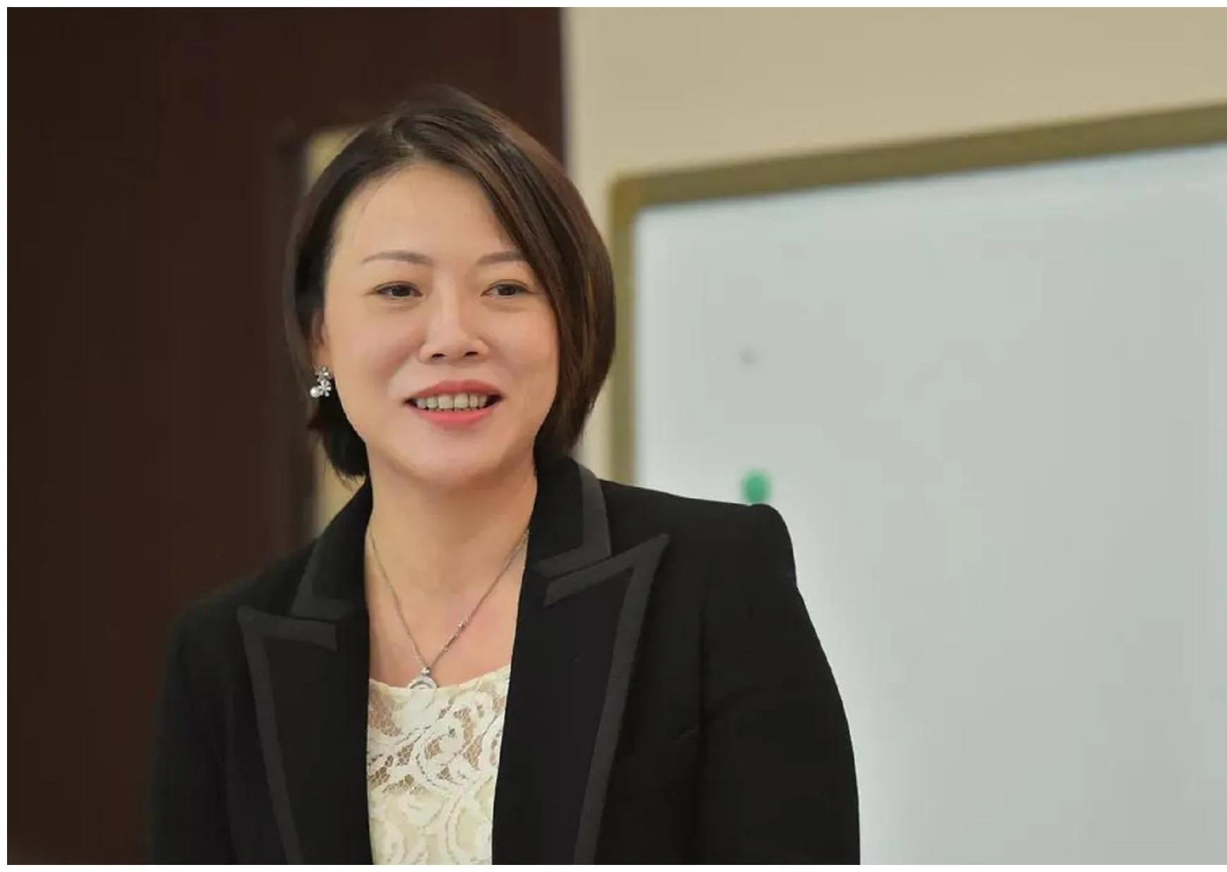 中国最年轻的女富豪,中国女富豪榜前十名