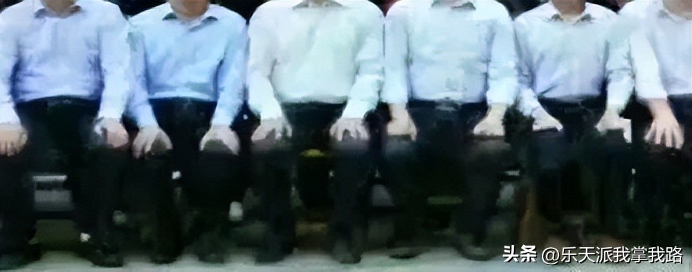 中小学教师穿着：穿搭百变图鉴，结合身材长相，协调色调，加分多