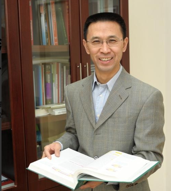 央视主持人海霞经历及婚姻家庭,海霞嫁清华教授恩爱23年视频播放