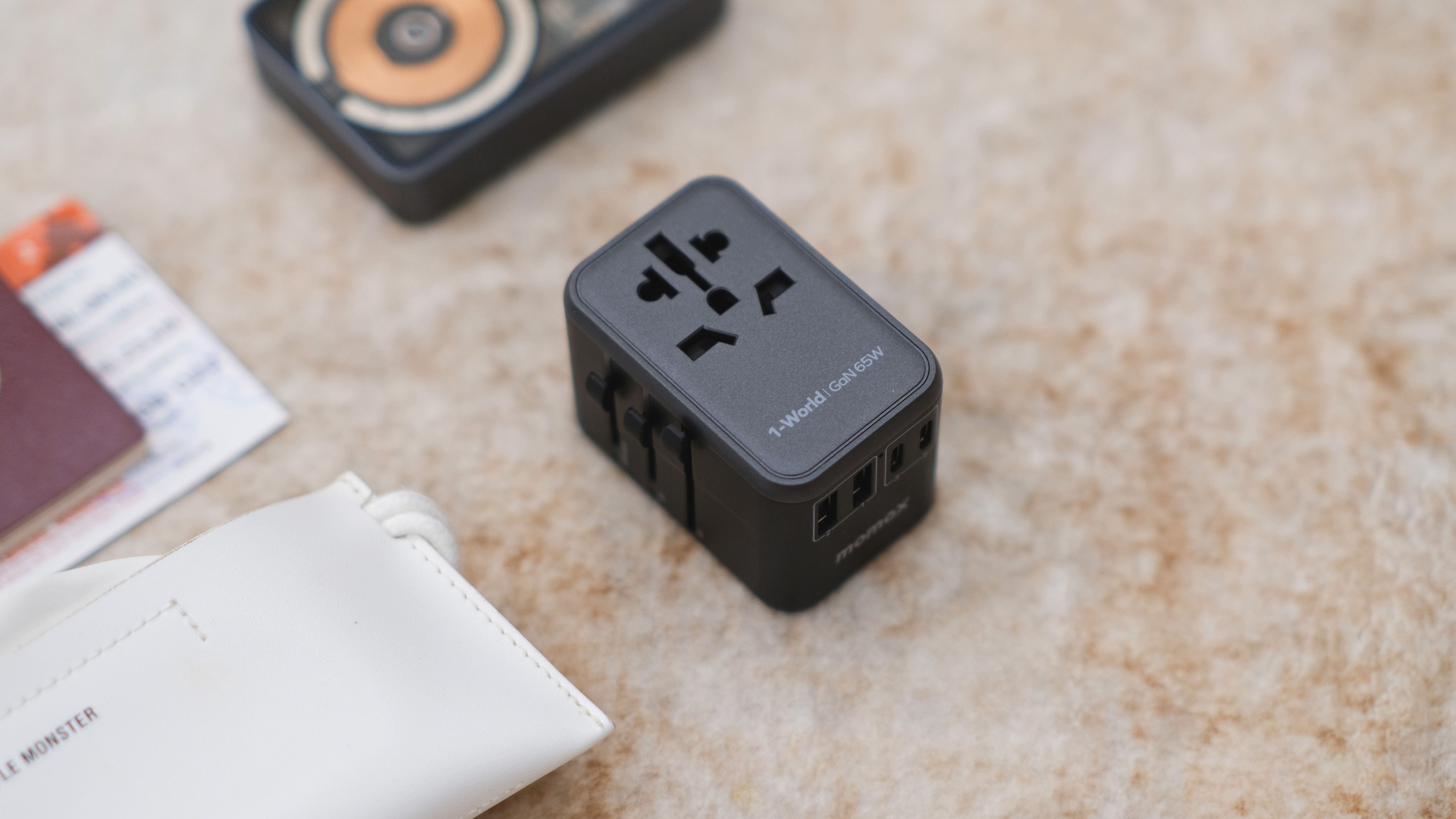 出境游必备的东西,出境游重启尚待时机