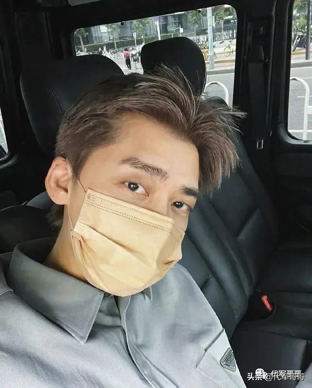 李易峰嫖娼被警方通报,李易峰嫖娼被拘