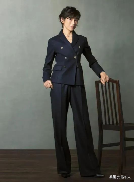 曾红遍亚洲的“日剧女神”，被控制狂丈夫限制20多年，后来咋样了