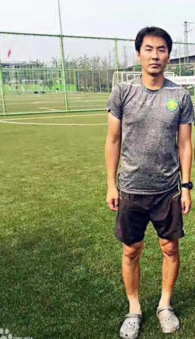 鏉庨搧瓒崇悆闈掕浜嬩笟,涓浗瓒崇悆闈掕鏁欑粌鏉庨搧