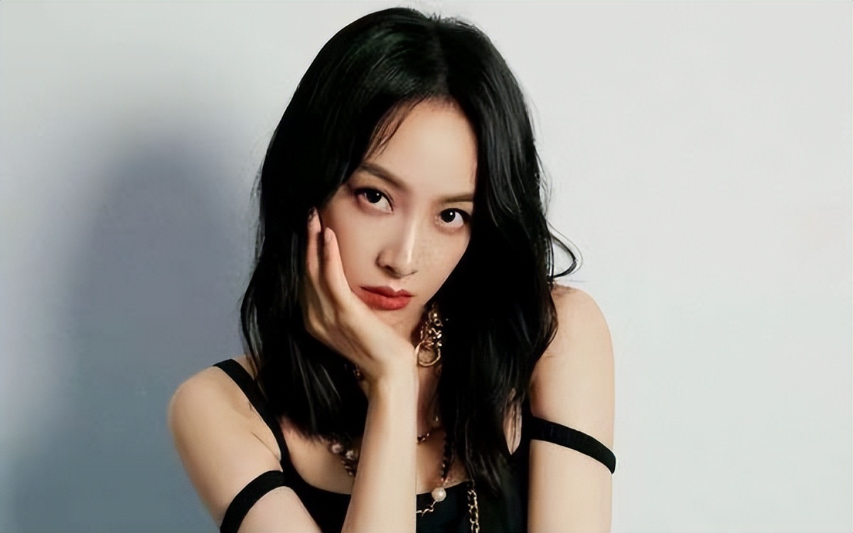 十位女明星卸妆后的样子谁最好看,素颜出镜的女明星