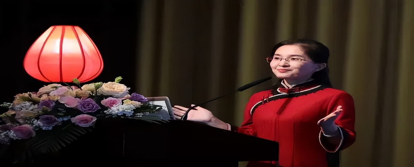 胡红梅大学校长,最美校长胡红梅现在过得怎样