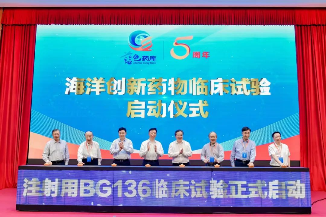 鍚戞捣闂嵂绛戞ⅵ娣辫摑,鍚戞捣闂嵂鐑偣璇濋