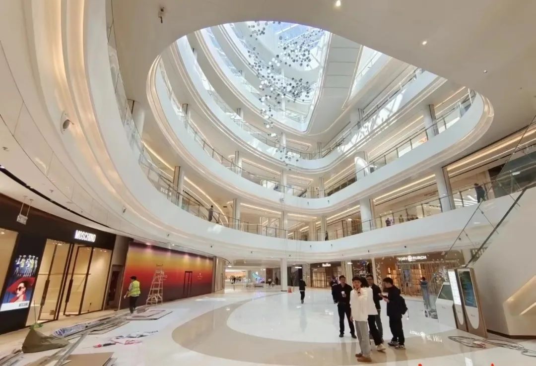 南昌武商附近探店,南昌武商mall开业活动视频